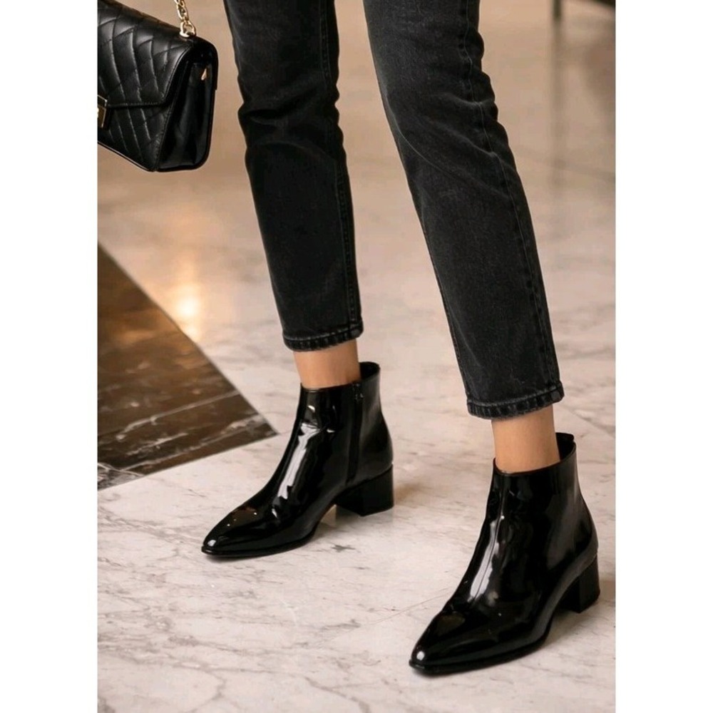 Roberto Vianni Neiman Marcus Black Patent Leather Ankle Boots 10 Italy